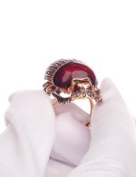 Кольцо из золота 585 пробы c эмалью, фианитом и гранатом