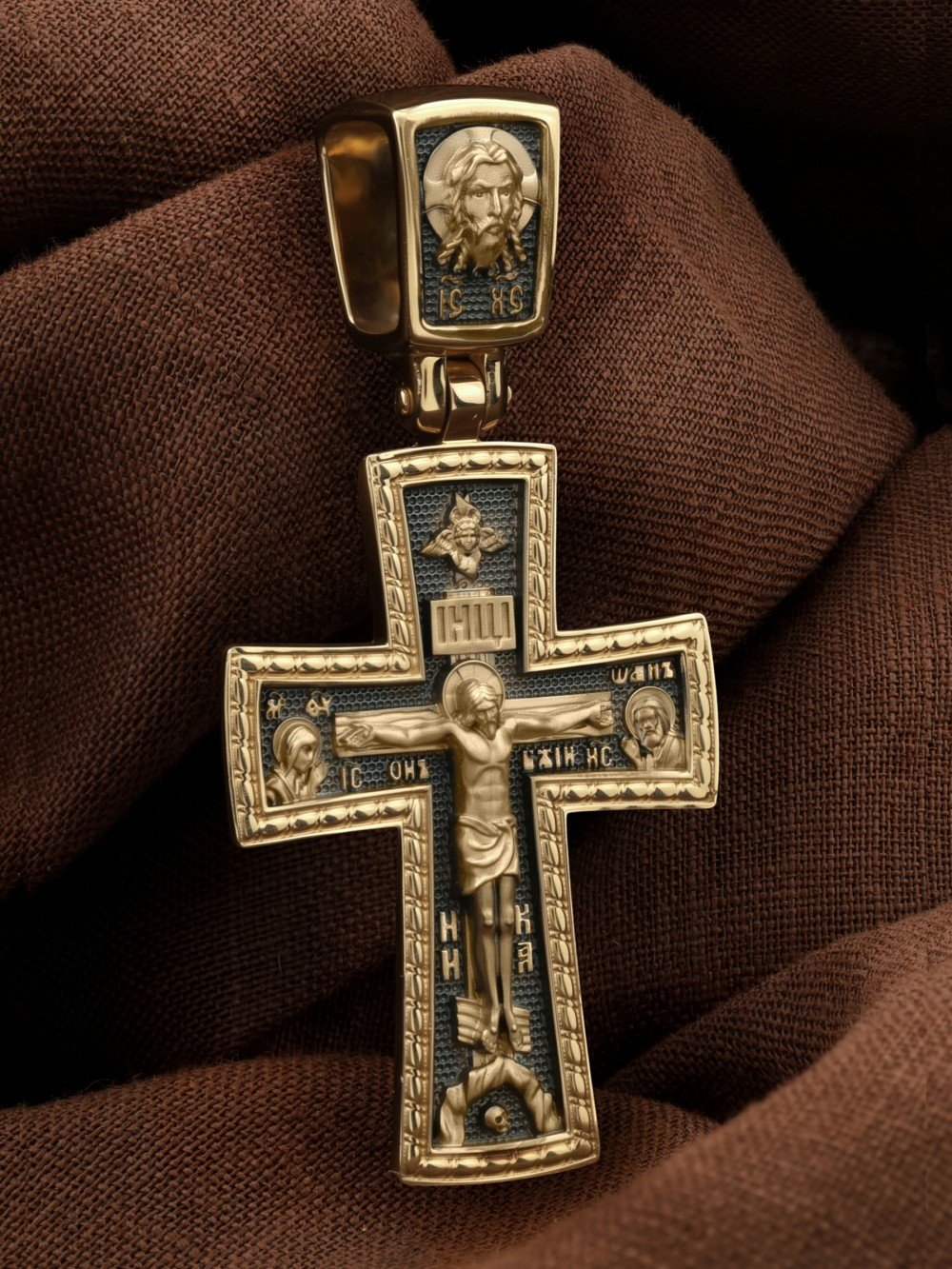 Крест из лимонного золота