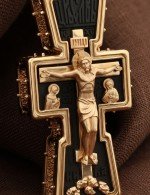 Крест из золота 585 пробы c эбеновым деревом