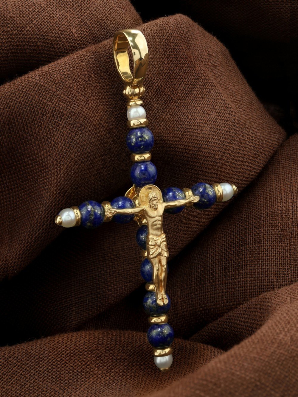 Крест из лимонного золота c жемчугом и лазуритом