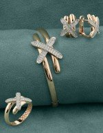 Серьги из золота 585 пробы c бриллиантами