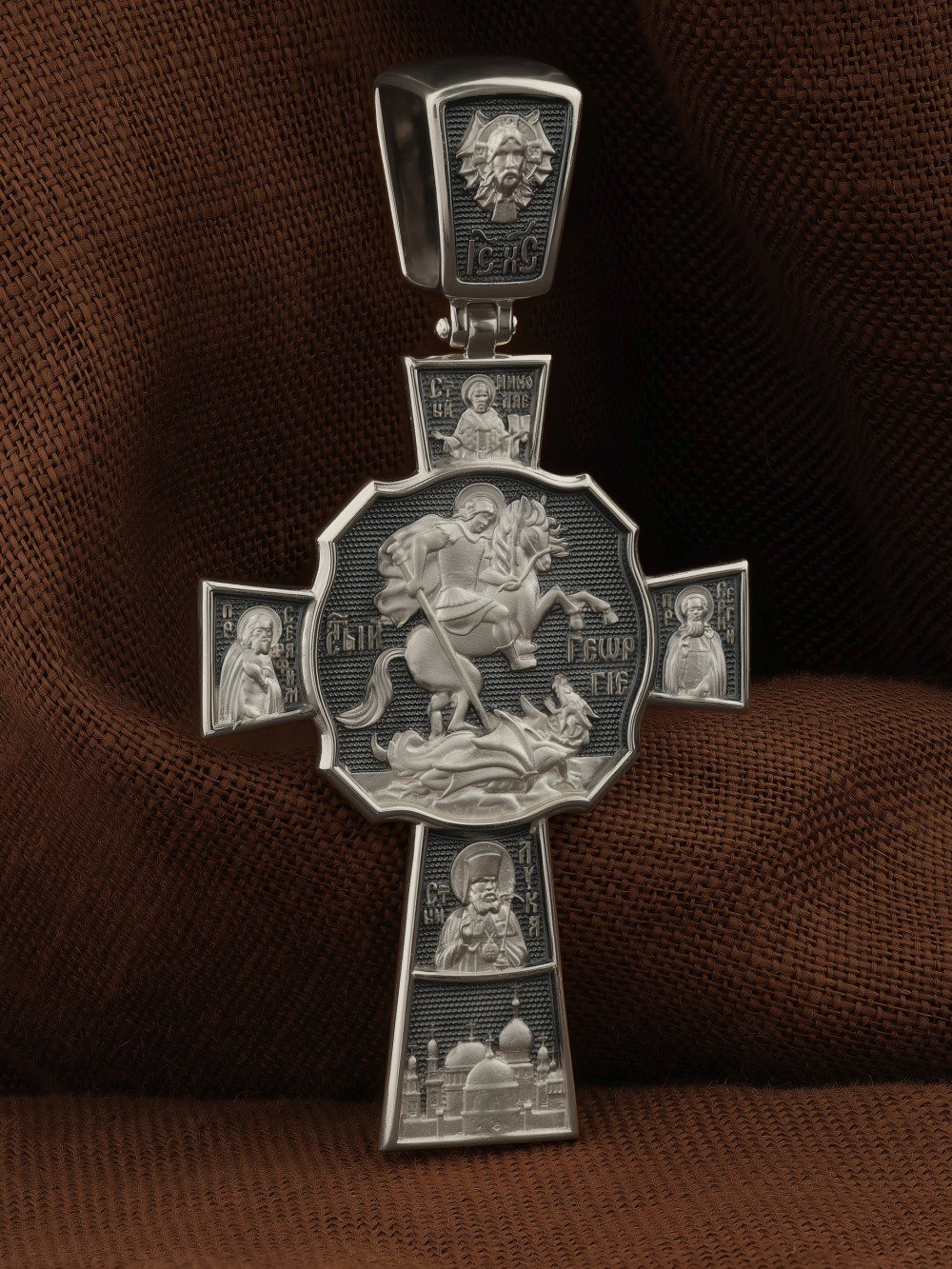 Крест из белого золота