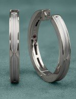 Серьги из белого золота 585 пробы c рубином
