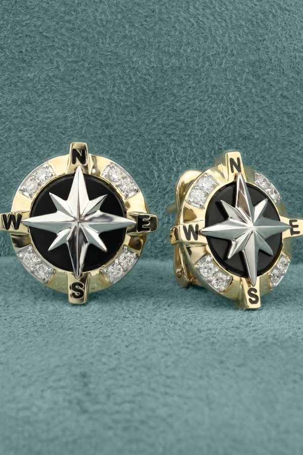 Серьги из лимонного золота 585 пробы c эмалью, бриллиантами и ониксом