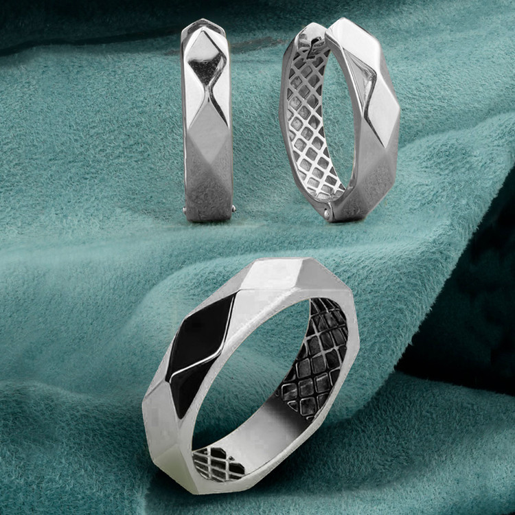 Кольцо из белого золота