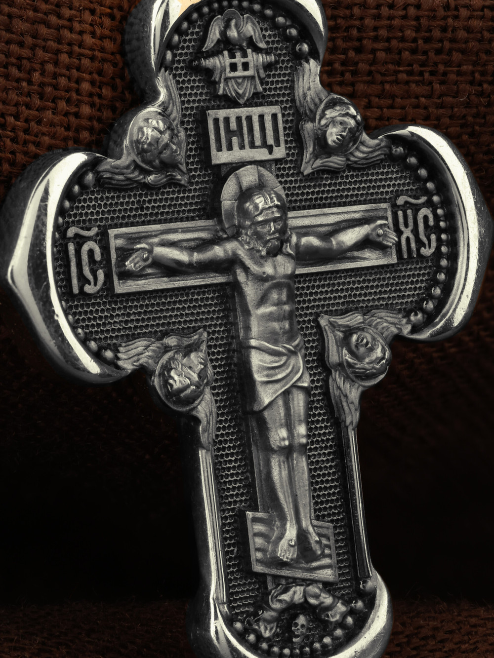 Крест из белого золота