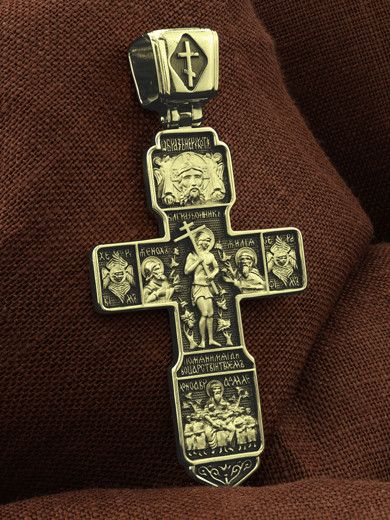 Крест из лимонного золота