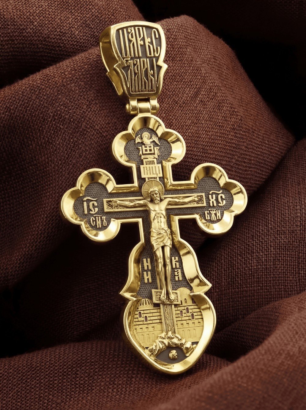 Крест из лимонного золота