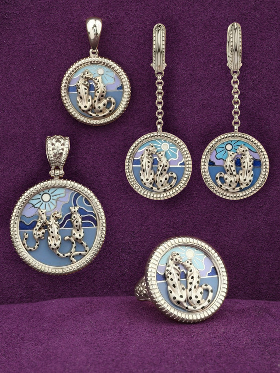 Серьги из белого золота c эмаль