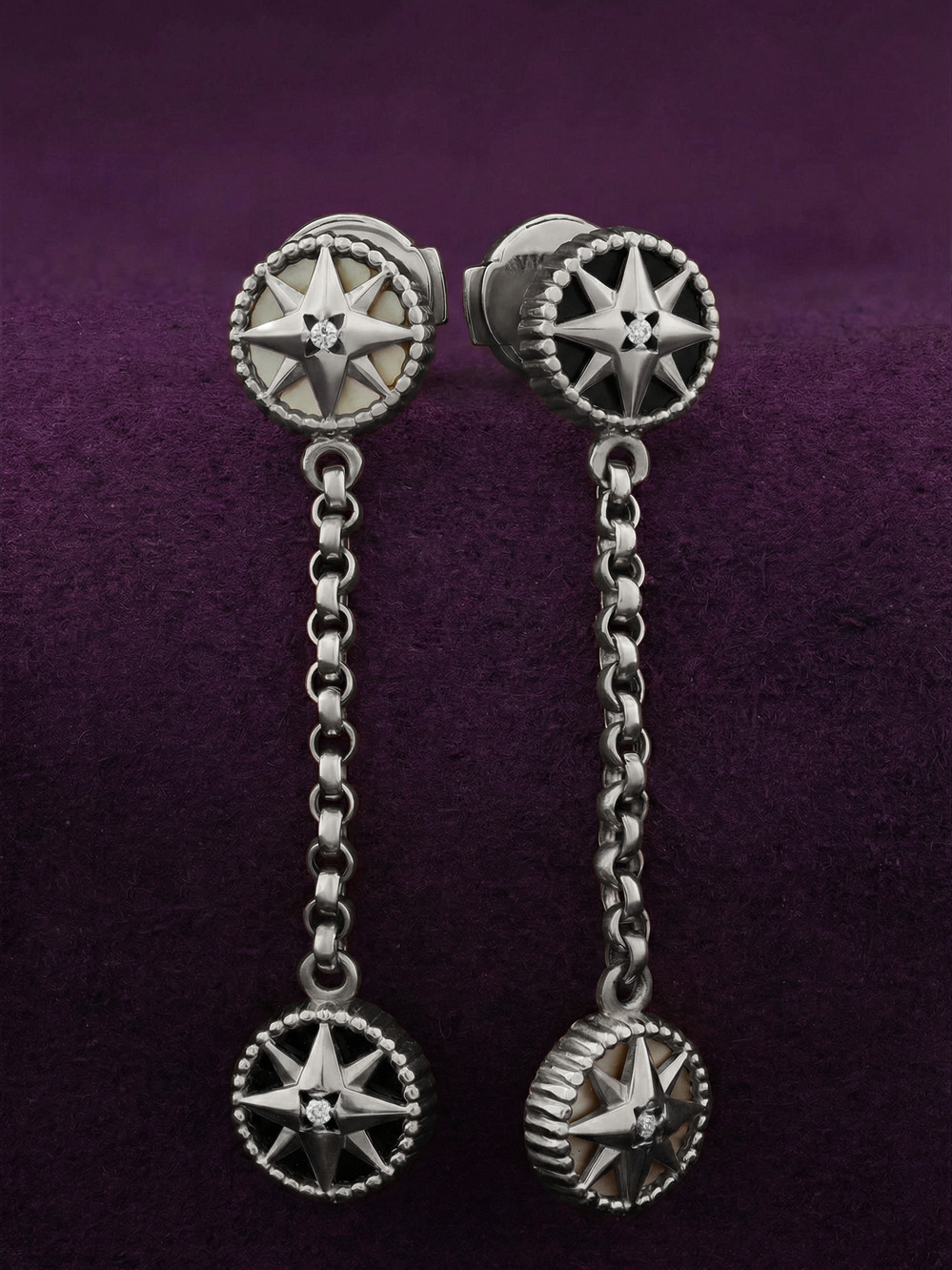 Серьги из белого золота c бриллиантами, ониксом и перламутром