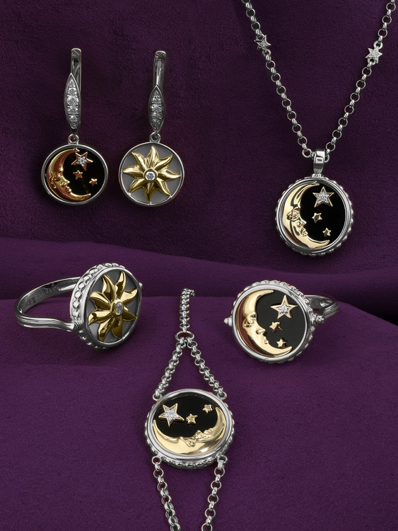 Кольцо из белого золота c бриллиантами, ониксом и перламутром