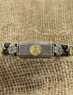 Браслет из серебра 925 пробы и золота 750 пробы c кожаным шнурком
