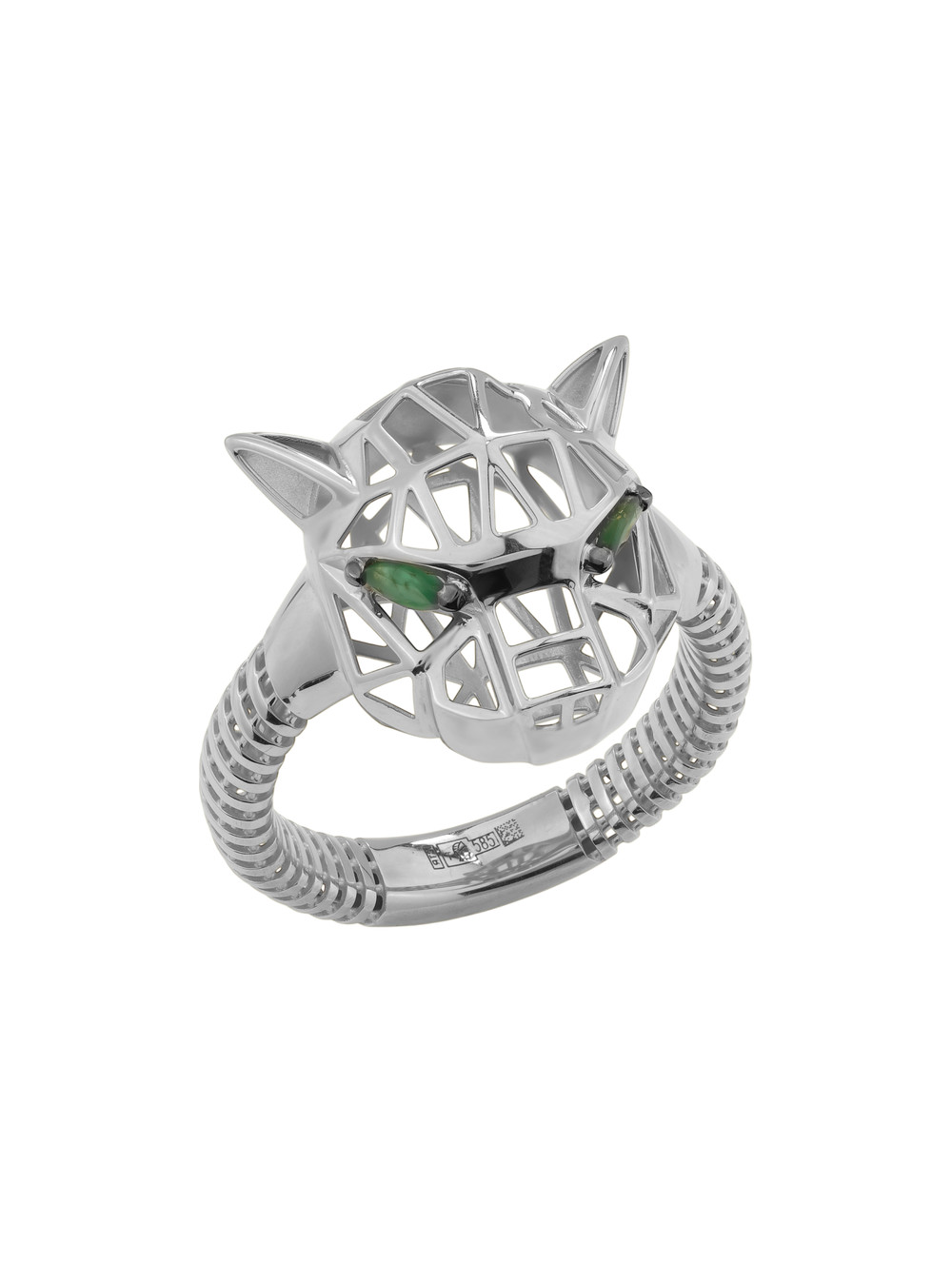 Кольцо из белого золота c изумрудом