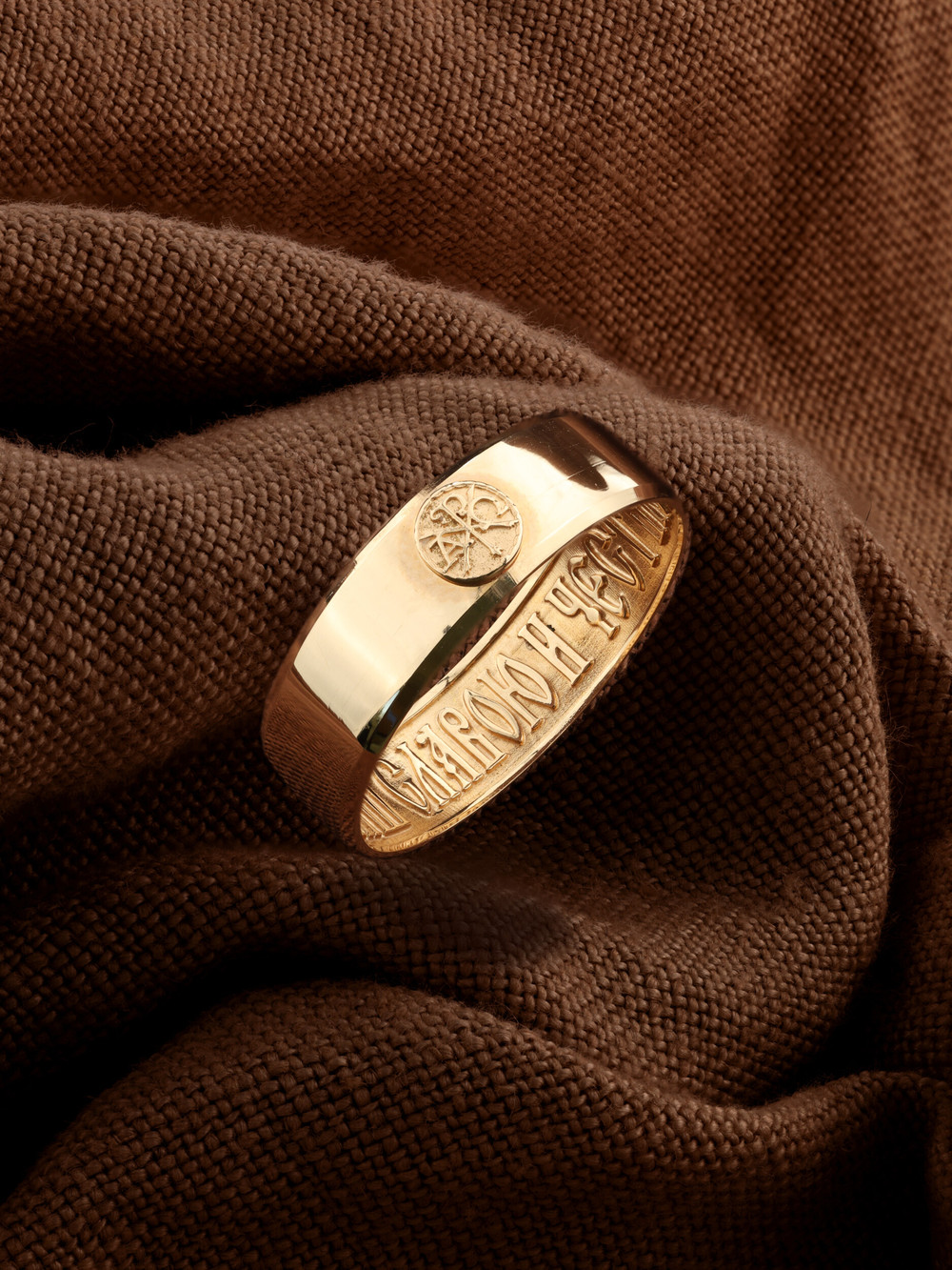 Кольцо из золота