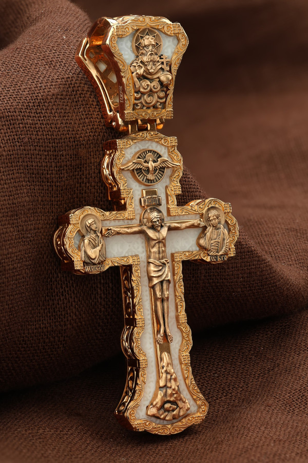 Крест из золота c бивнем мамонта