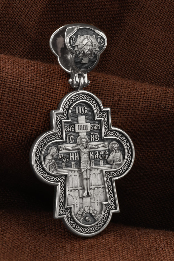 Крест из белого золота