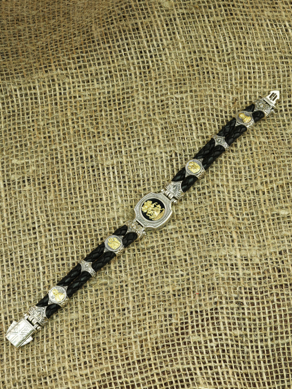 Браслет из серебра и золота c кожаным шнурком и ониксом