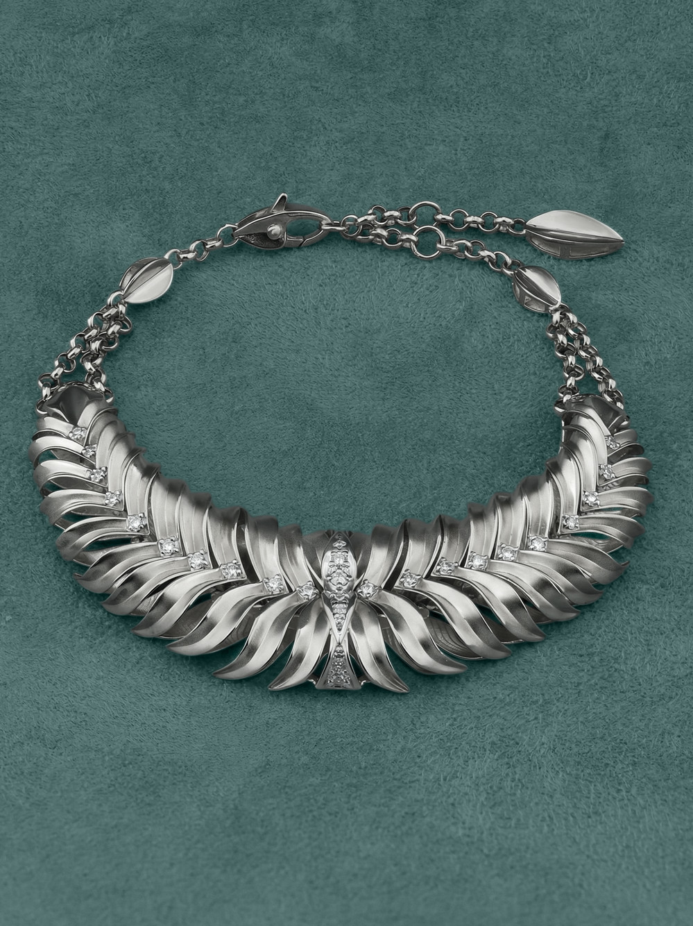 Браслет из белого золота c бриллиантами