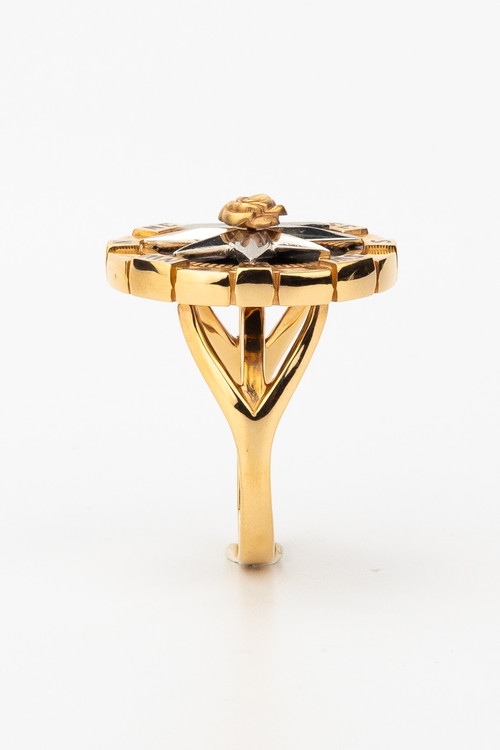 Кольцо из золота c эмаль и ониксом