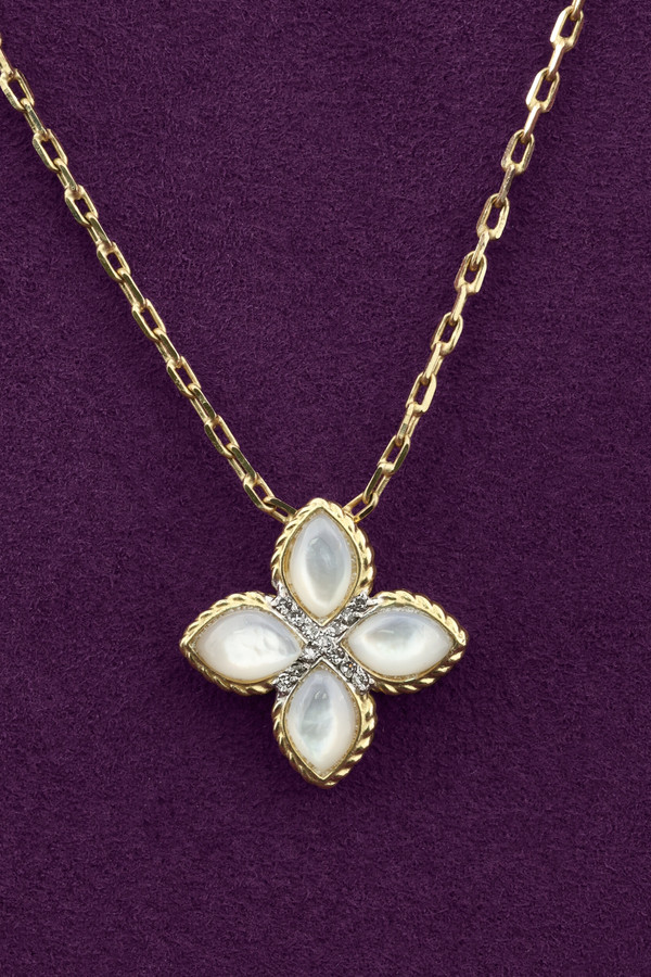 Колье из лимонного золота c бриллиантами и перламутром