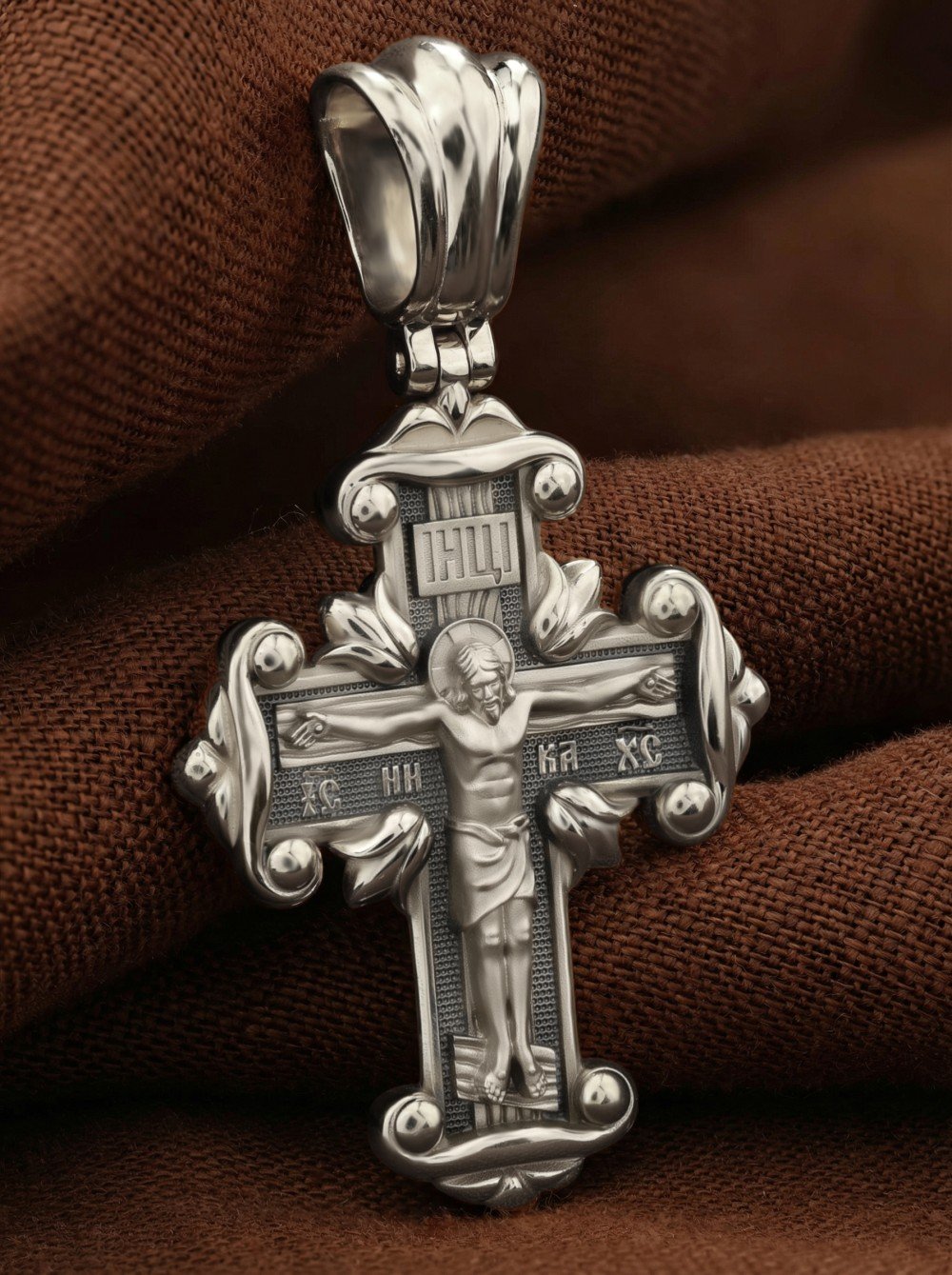 Крест из белого золота