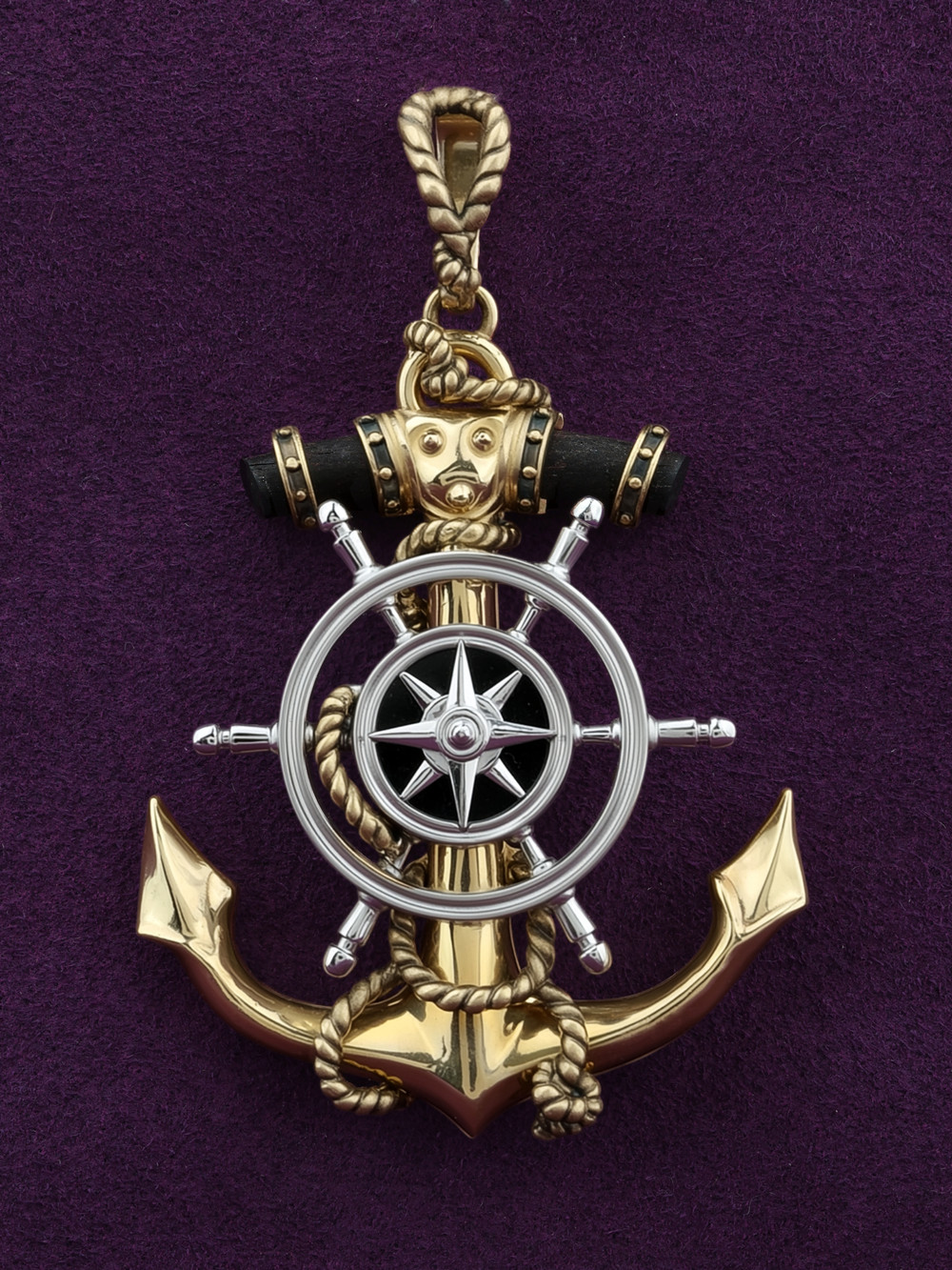 Подвеска из лимонного золота c ониксом и эбеновым деревом