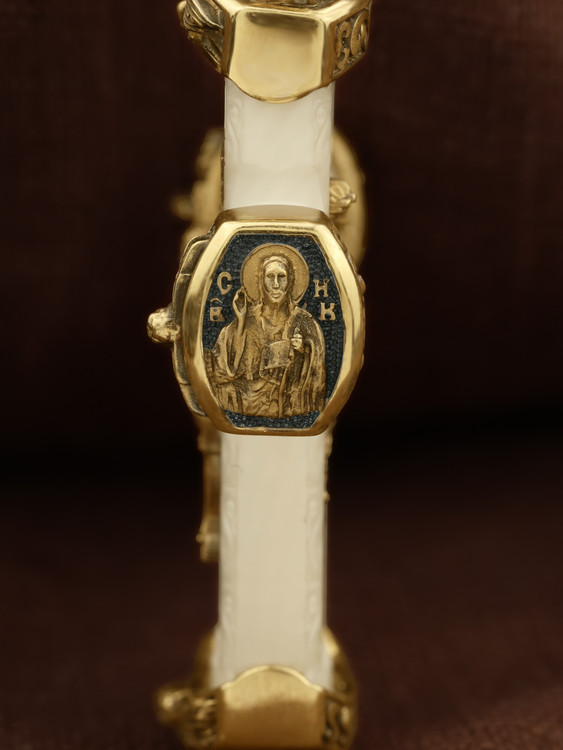 Крест из лимонного золота c бивнем мамонта