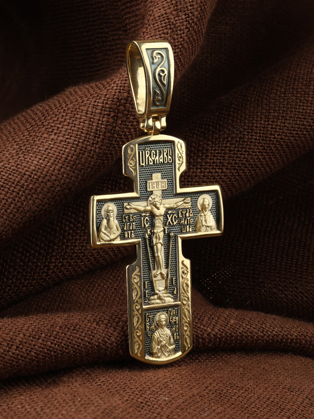 Крест из лимонного золота