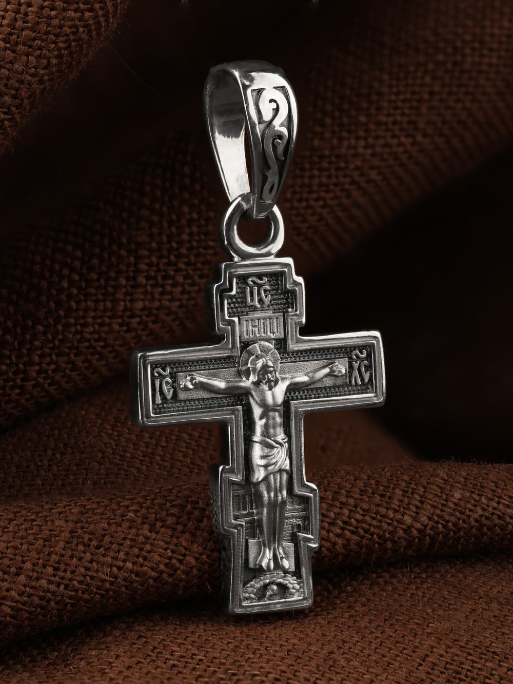 Крест из белого золота