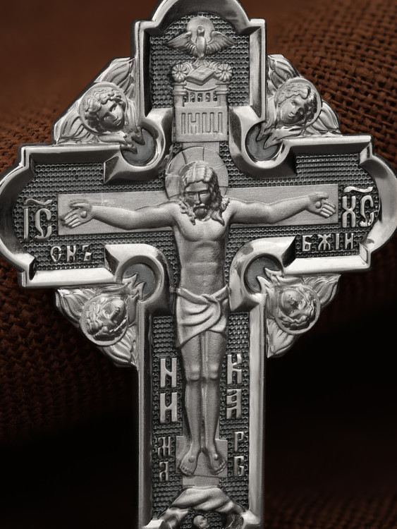 Крест из белого золота