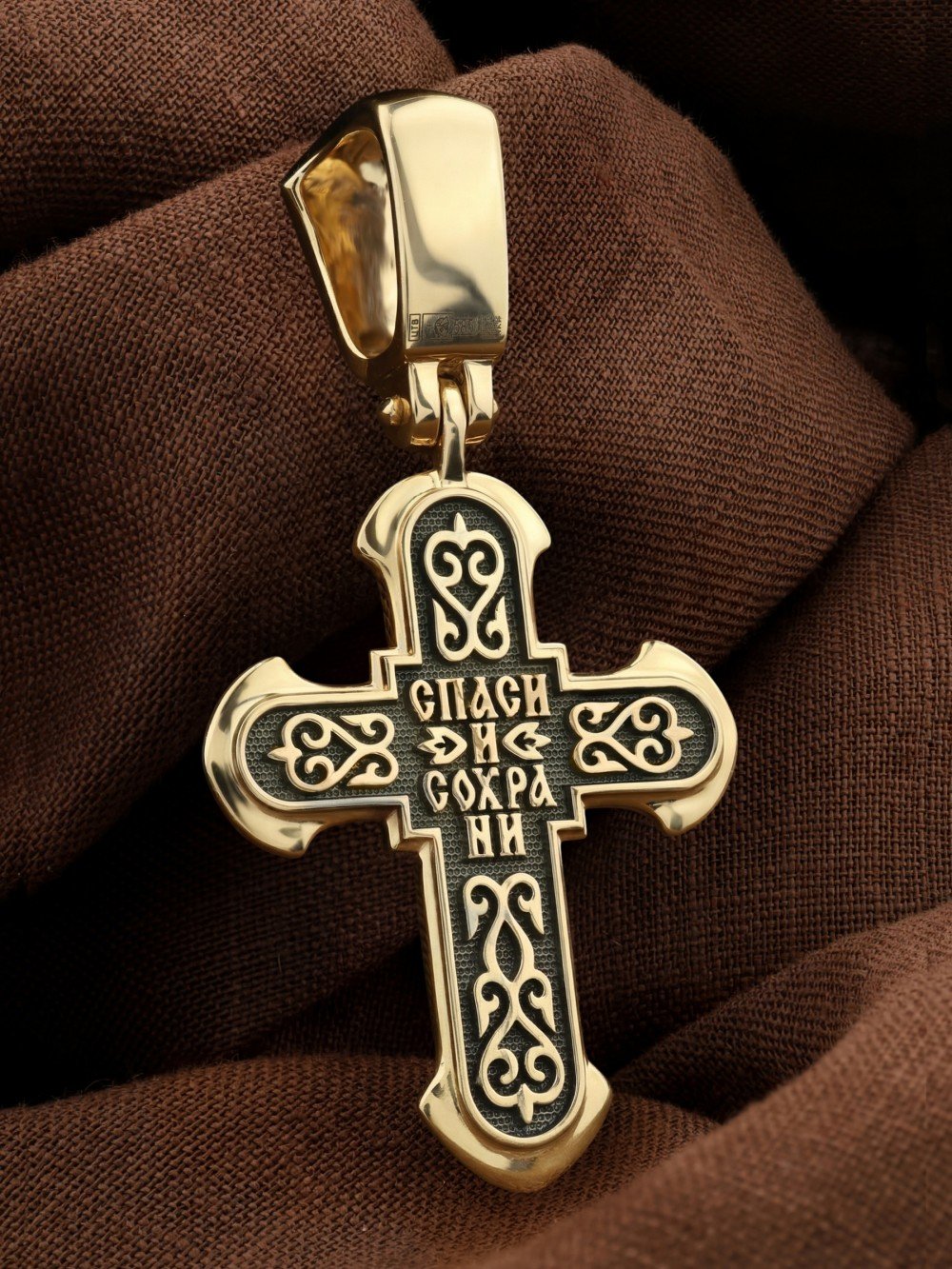 Крест из лимонного золота