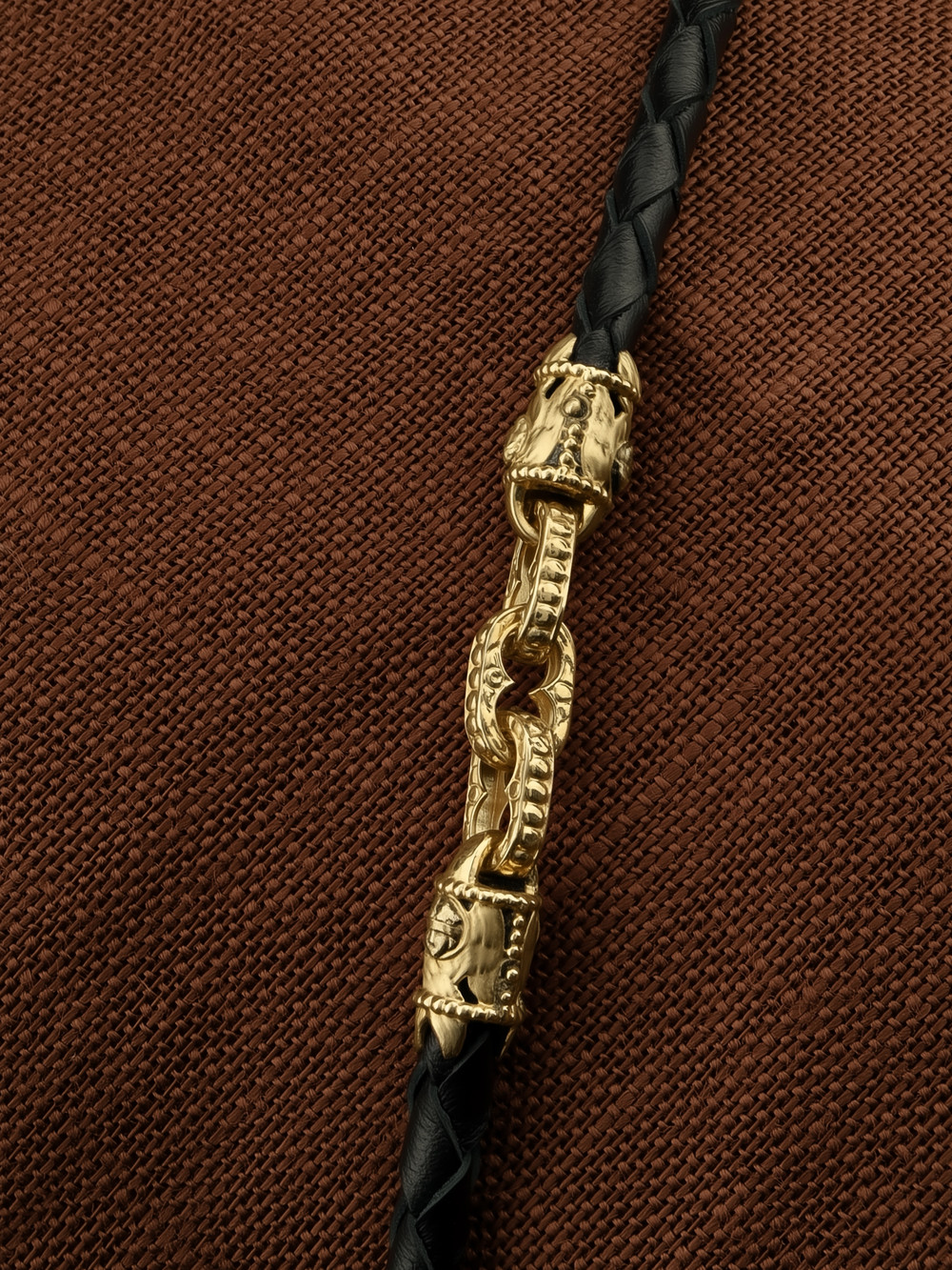 Шнурок кожаный из лимонного золота c кожаным шнурком