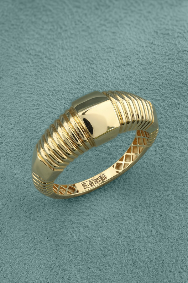 Кольцо из лимонного золота