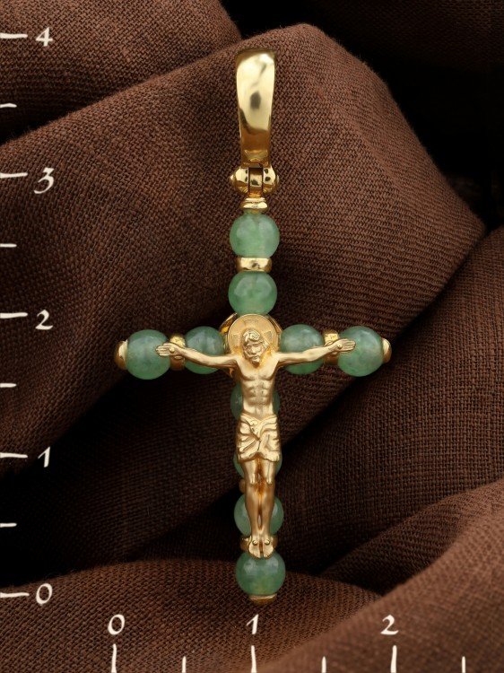 Крест из лимонного золота c нефритом