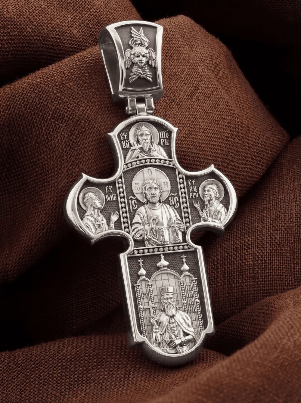 Крест из белого золота