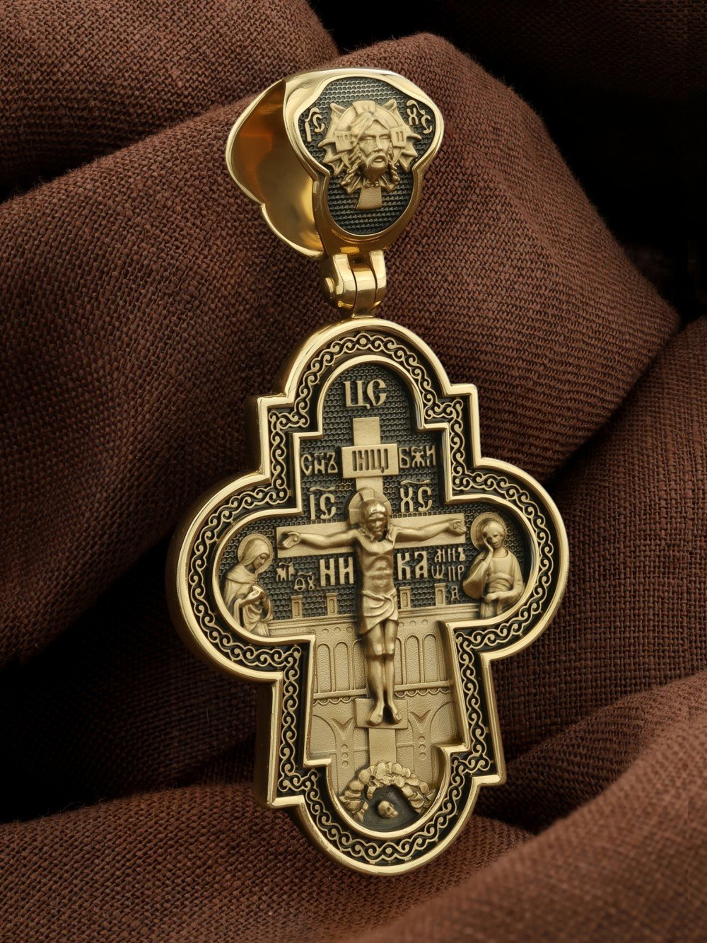 Крест из лимонного золота