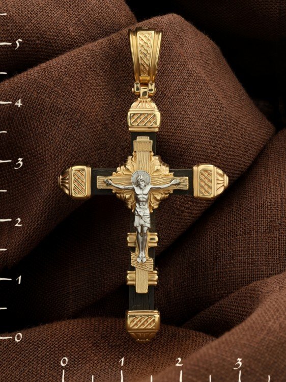 Крест из лимонного золота c эбеновым деревом