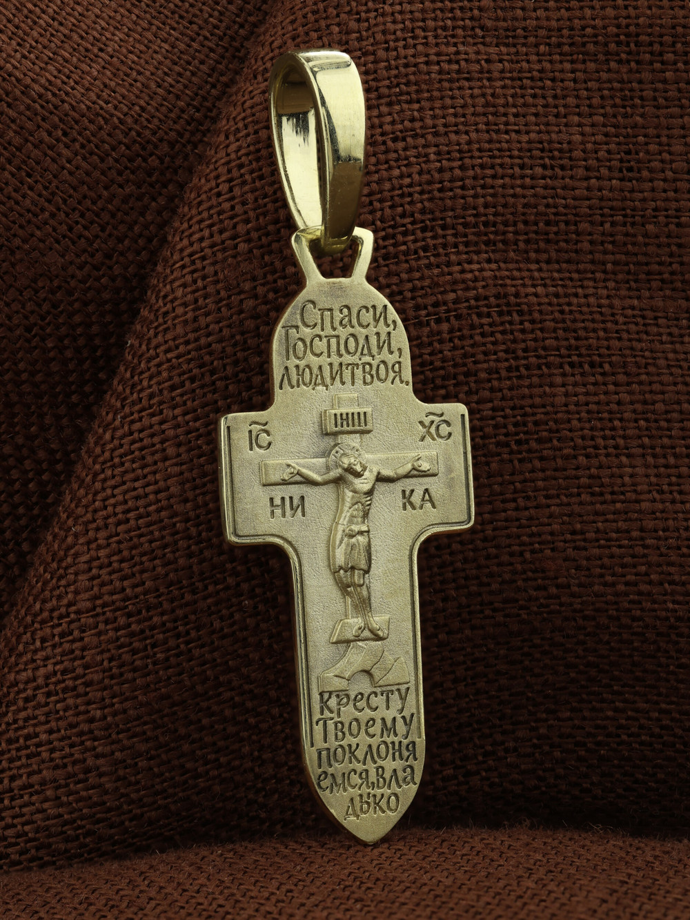 Крест из зелёного золота