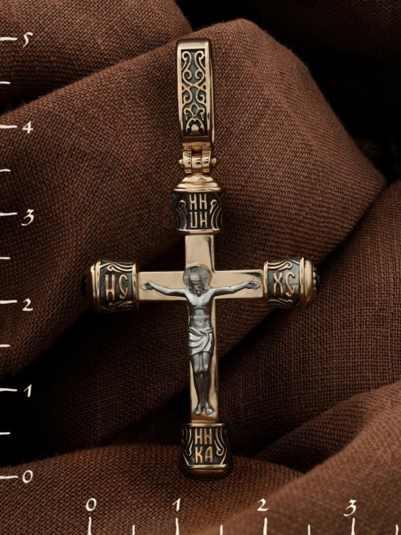 Крест из золота c ониксом