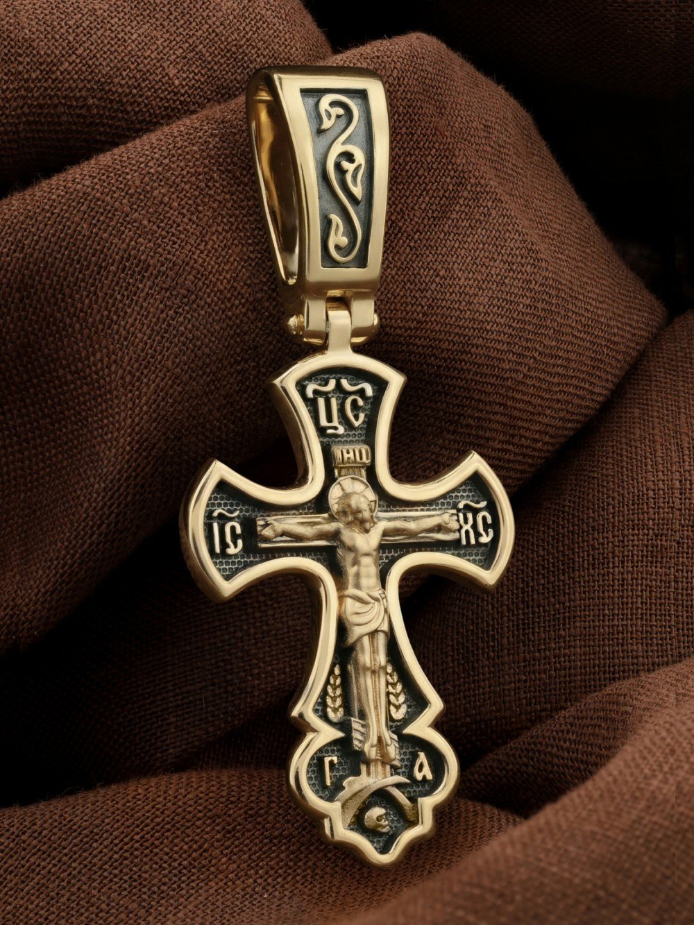 Крест из лимонного золота