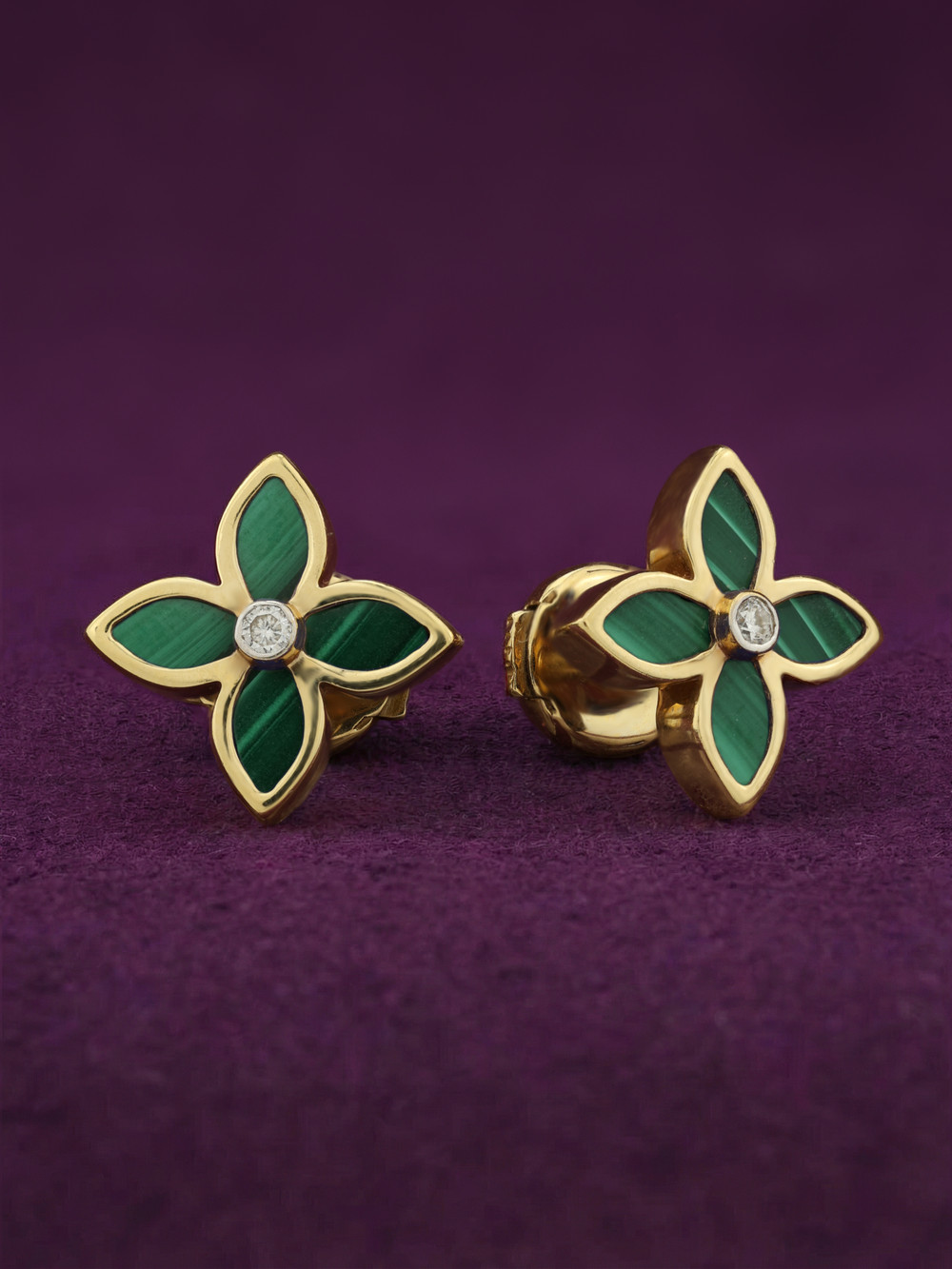 Серьги из лимонного золота c бриллиантами и малахитом
