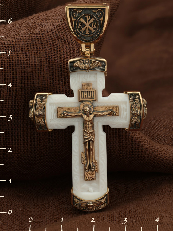 Крест из золота c бивнем мамонта