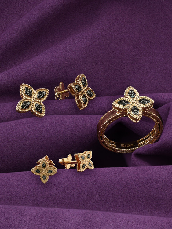 Серьги из золота c бриллиантами