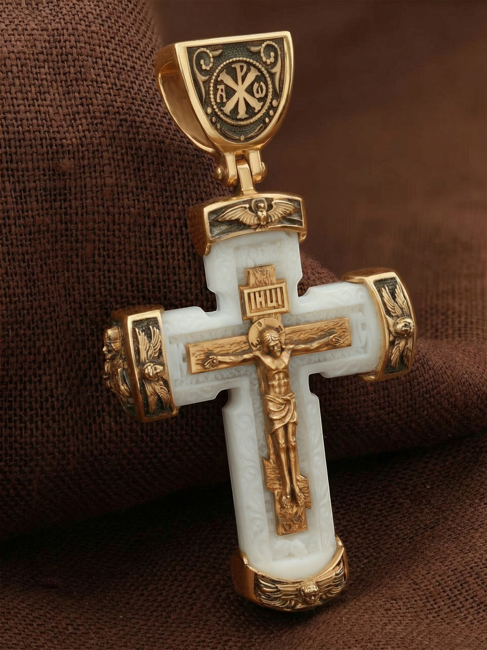 Крест из золота c бивнем мамонта