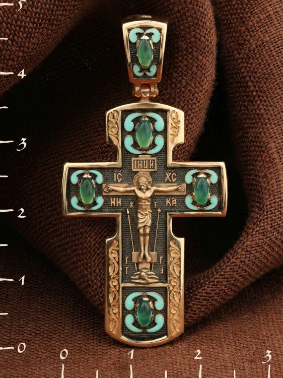 Крест из золота c эмаль и хризопразом