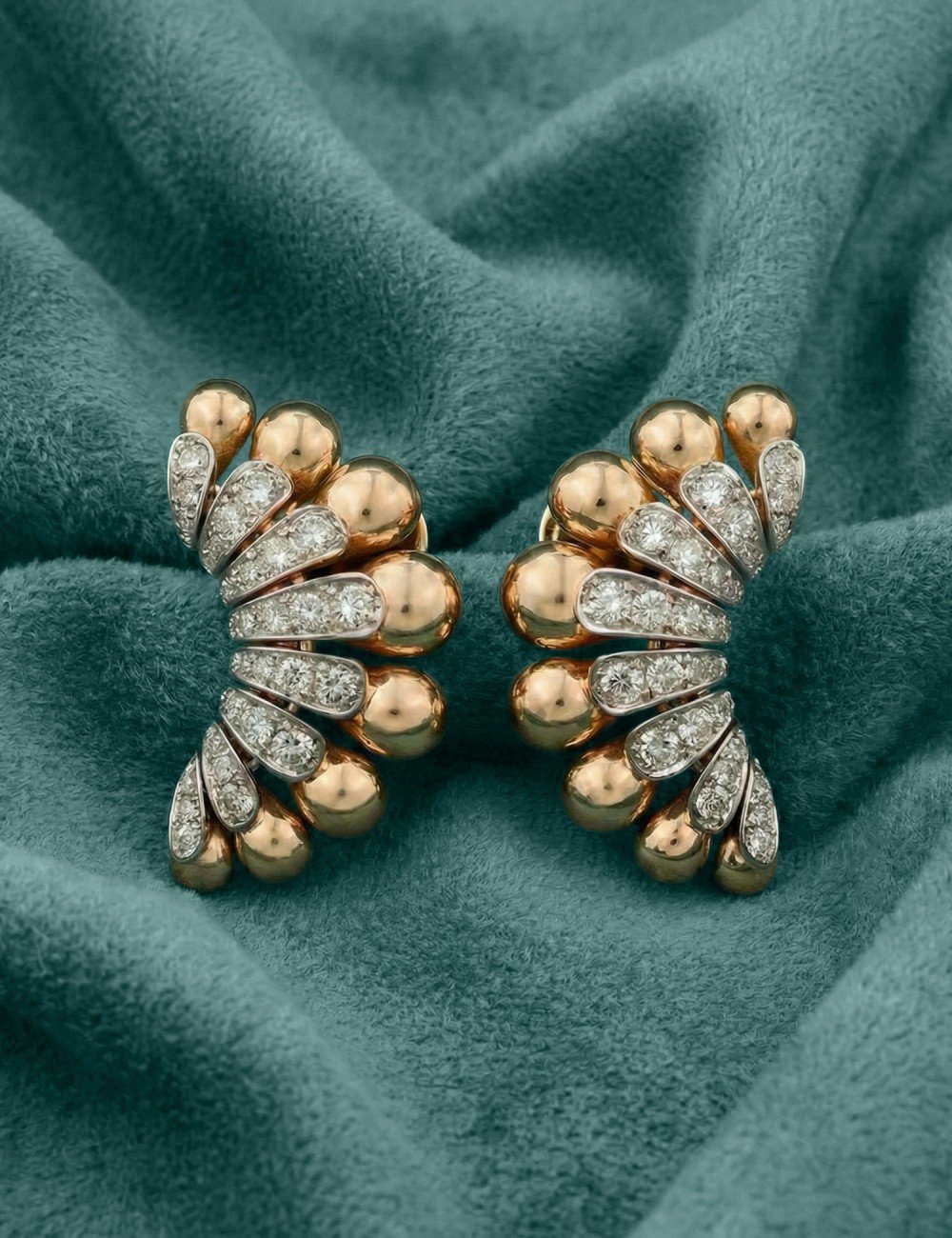 Серьги из золота 585 пробы c бриллиантами