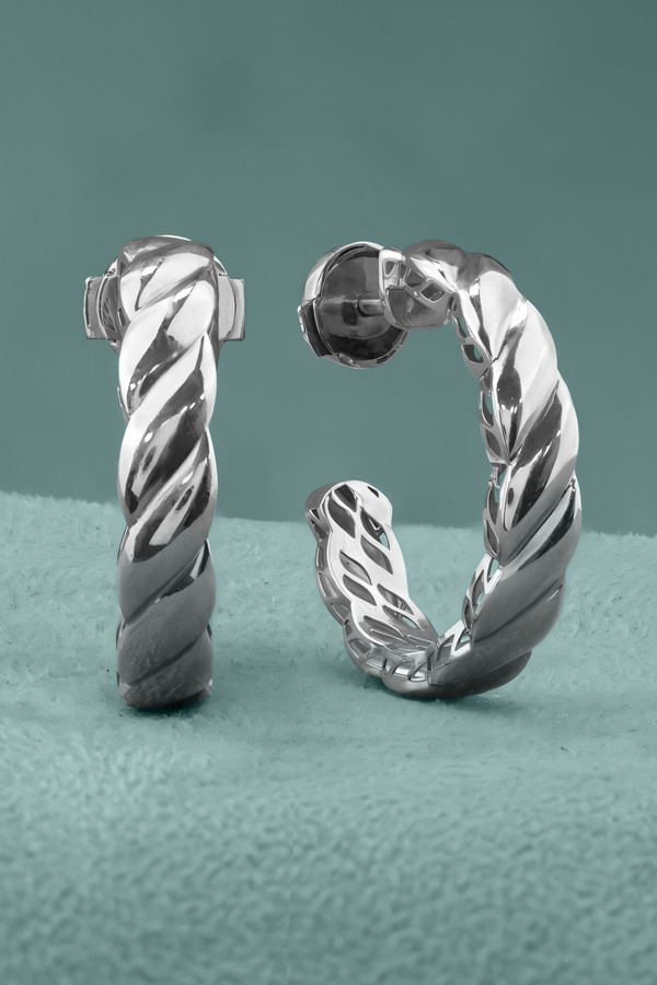 Серьги из белого золота