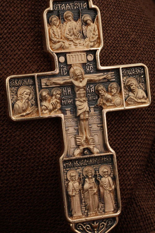 Крест из золота