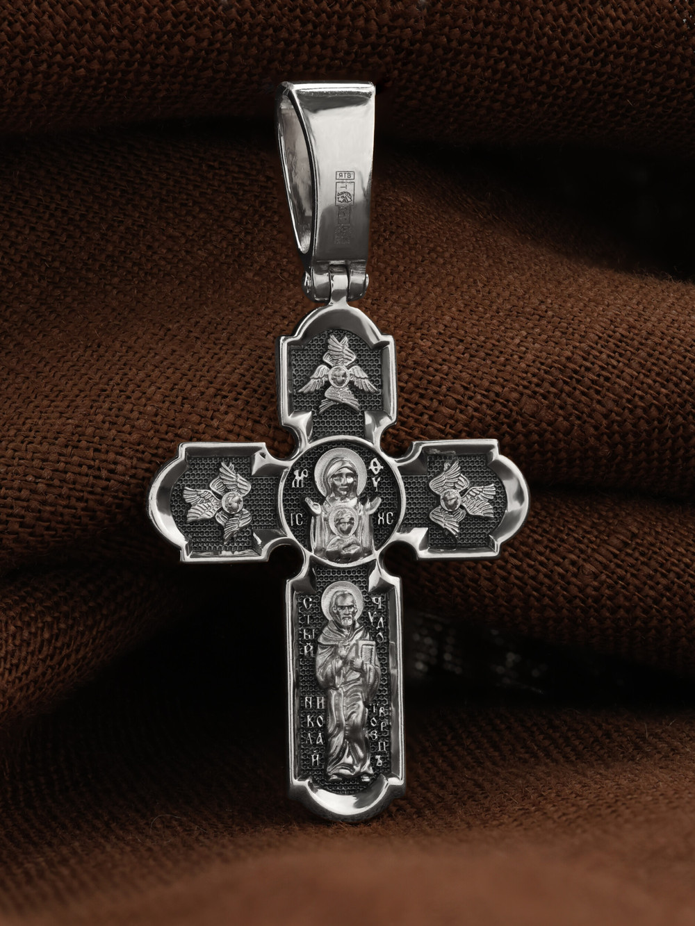 Крест из белого золота