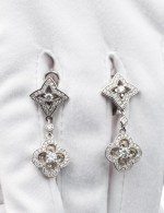 Серьги из белого золота 585 пробы c бриллиантами